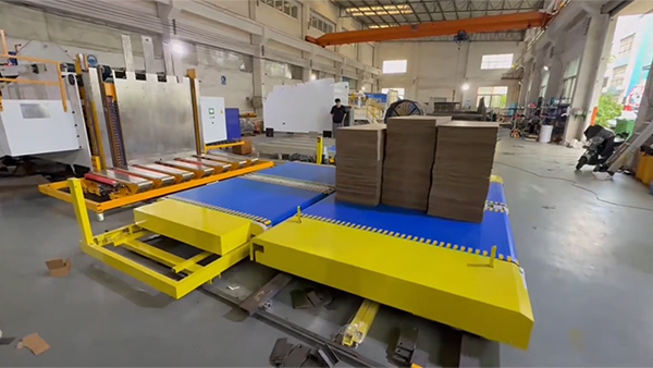 Système de manutention et de convoyage du carton ondulé (Alimentation en carton ondulé vers l'imprimante)